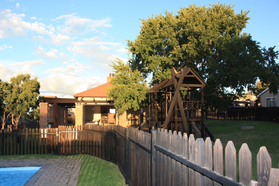 2 Bedroom Property for Sale in Hillside Free State